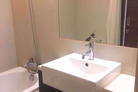 Estudio en el condominio en Watthana, Bangkok, Tailandia № 76424 - foto 5