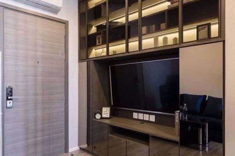 Condominio de 1 dormitorio en Khlong Toei, Bangkok, Tailandia № 76582 - foto 4