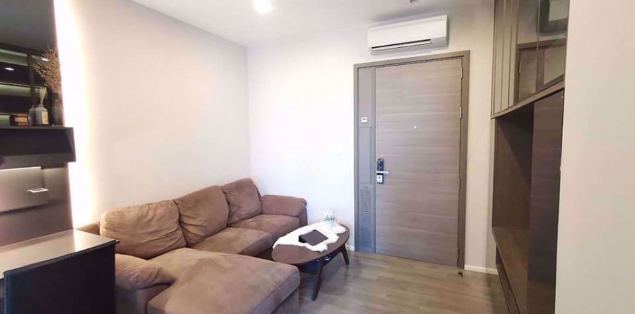 Condominio de 1 dormitorio en Khlong Toei, Bangkok, Tailandia № 76582