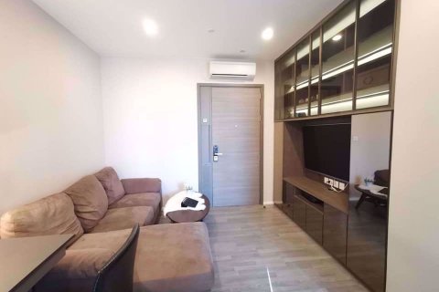 Condominio de 1 dormitorio en Khlong Toei, Bangkok, Tailandia № 76582 - foto 2