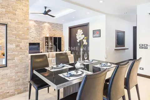 Condominio de 3 dormitorios en Rawai, Tailandia № 131168 - foto 11