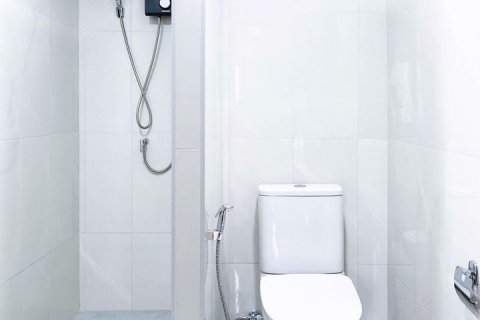 Condominio de 2 dormitorios en Khlong Toei, Bangkok, Tailandia № 79539 - foto 8