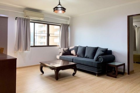 Condo in Khlong Toei, Bangkok, Thailand, 2 bedrooms  № 79539