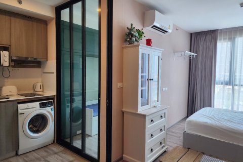 Condominio de 1 dormitorio en Bang Na, Bangkok, Tailandia № 79537 - foto 5