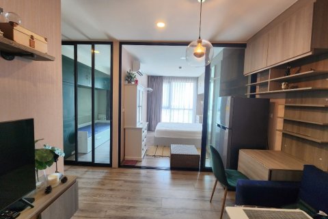 Condominio de 1 dormitorio en Bang Na, Bangkok, Tailandia № 79537 - foto 3