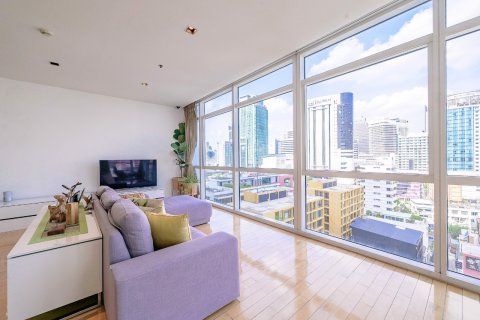 Condo in Pathum Wan, Bangkok, Thailand, 3 bedrooms  № 79536 - photo 2