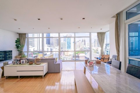 Condo in Pathum Wan, Bangkok, Thailand, 3 bedrooms  № 79536 - photo 6