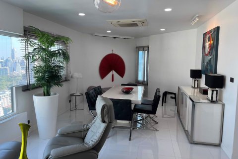 Condominio de 3 dormitorios en Sathon, Bangkok, Tailandia № 79535 - foto 8