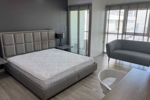 Condominio de 3 dormitorios en Sathon, Bangkok, Tailandia № 79535 - foto 25