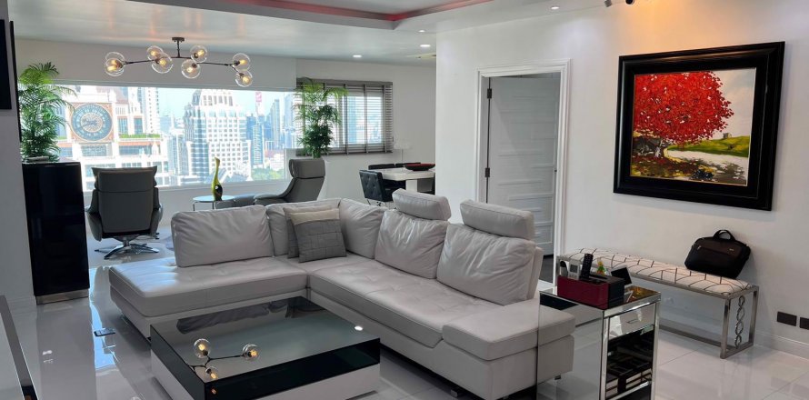 Condominio de 3 dormitorios en Sathon, Bangkok, Tailandia № 79535