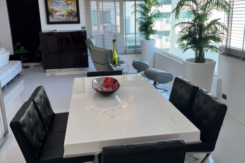 Condominio de 3 dormitorios en Sathon, Bangkok, Tailandia № 79535 - foto 11