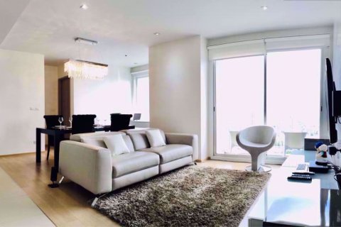 Condominio de 2 dormitorios en Watthana, Bangkok, Tailandia № 77110