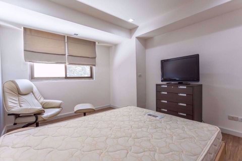 Condo in Watthana, Bangkok, Thailand, 3 bedrooms № 77033 - photo 11