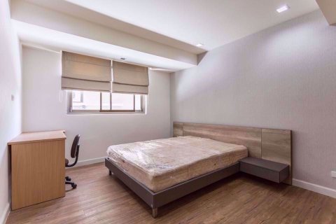 Condo in Watthana, Bangkok, Thailand, 3 bedrooms № 77033 - photo 14