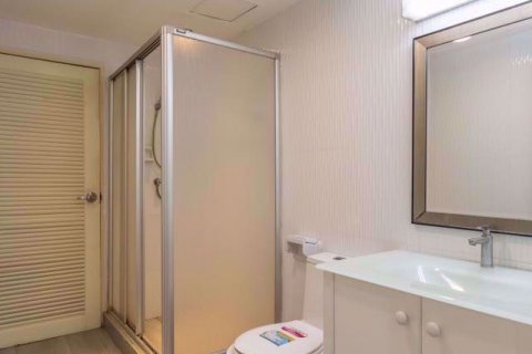 Condo in Watthana, Bangkok, Thailand, 3 bedrooms № 77033 - photo 12