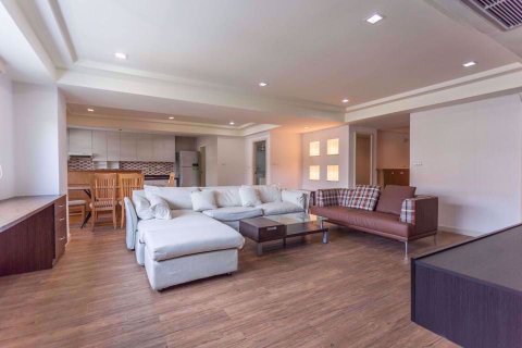 Condo in Watthana, Bangkok, Thailand, 3 bedrooms № 77033