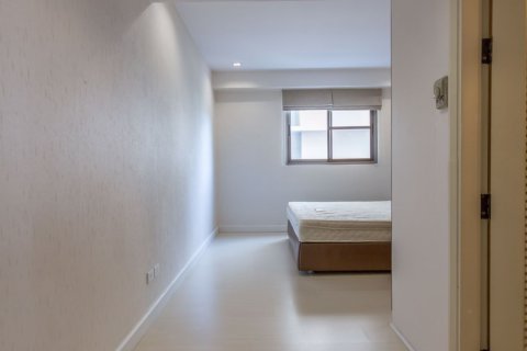 Condominio de 3 dormitorios en Watthana, Bangkok, Tailandia № 77032 - foto 16