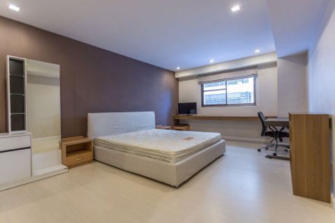 Condominio de 3 dormitorios en Watthana, Bangkok, Tailandia № 77032 - foto 20