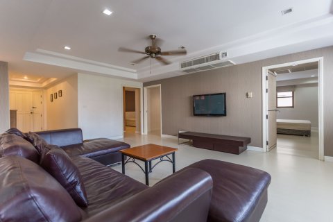 Condominio de 3 dormitorios en Watthana, Bangkok, Tailandia № 77032 - foto 5
