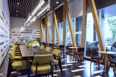 Condominio de 2 dormitorios en Huai Khwang, Bangkok, Tailandia № 77034 - foto 23