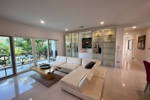Condominio de 3 dormitorios en Cha-am, Tailandia № 132468 - foto 7