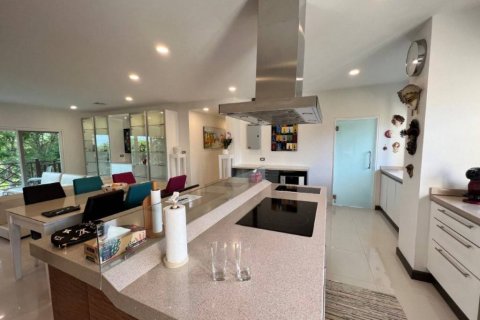 Condominio de 3 dormitorios en Cha-am, Tailandia № 132468 - foto 10