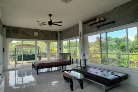 Hotel en Sattahip, Tailandia № 132474 - foto 8