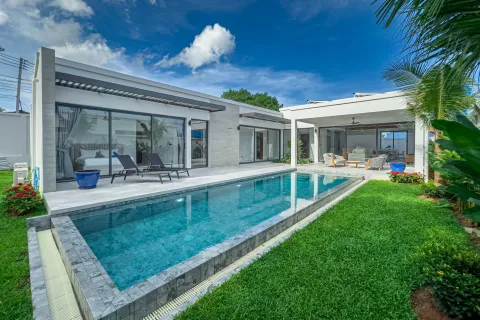 Villa in Phuket, Thailand 3 Schlafzimmer № 125018
