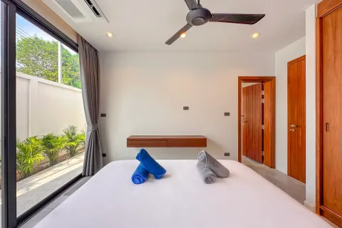 Chalet de 3 dormitorios en Phuket, Tailandia № 125018 - foto 17