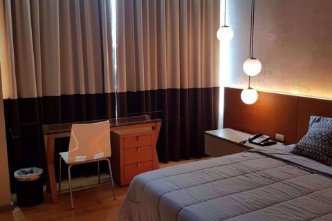 Condominio de 1 dormitorio en Watthana, Bangkok, Tailandia № 76853 - foto 7
