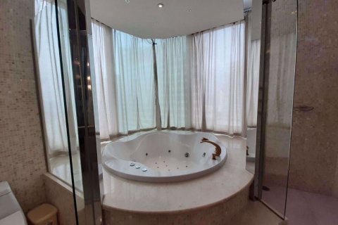 Condo in Bang Rak, Bangkok, Thailand, 3 bedrooms  № 76854 - photo 8