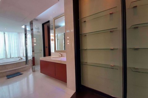Condo in Bang Rak, Bangkok, Thailand, 3 bedrooms  № 76854 - photo 10