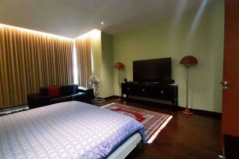 Condo in Bang Rak, Bangkok, Thailand, 3 bedrooms  № 76854 - photo 5