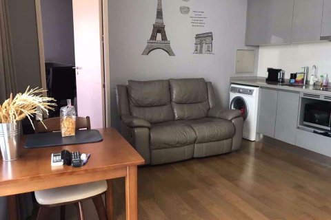 Condo in Ratchathewi, Bangkok, Thailand, 1 bedroom  № 80838 - photo 2