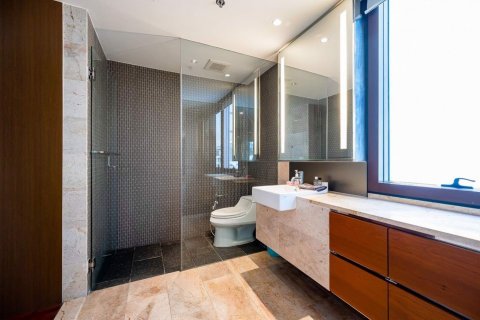 Condo in Pathum Wan, Bangkok, Thailand, 2 bedrooms № 80833 - photo 10