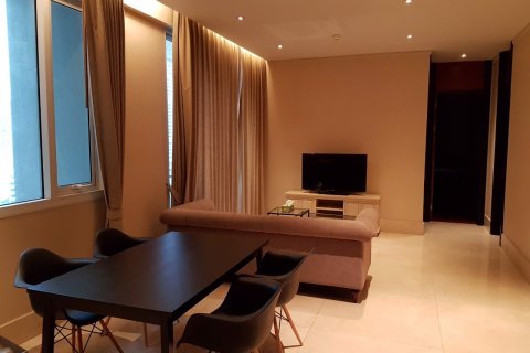 Condominio de 2 dormitorios en Bang Rak, Bangkok, Tailandia № 80835 - foto 3