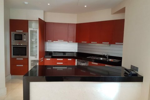 Condominio de 2 dormitorios en Bang Rak, Bangkok, Tailandia № 80835 - foto 5
