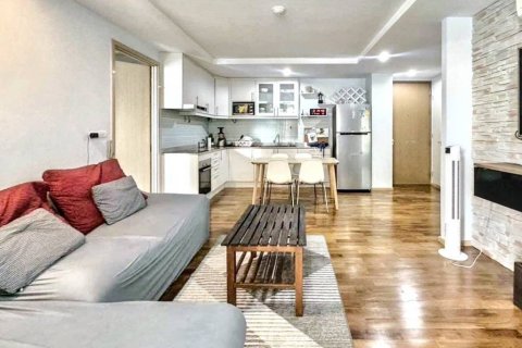 Condo à Khlong Toei, Bangkok, Thaïlande, 2 chambres  № 120495