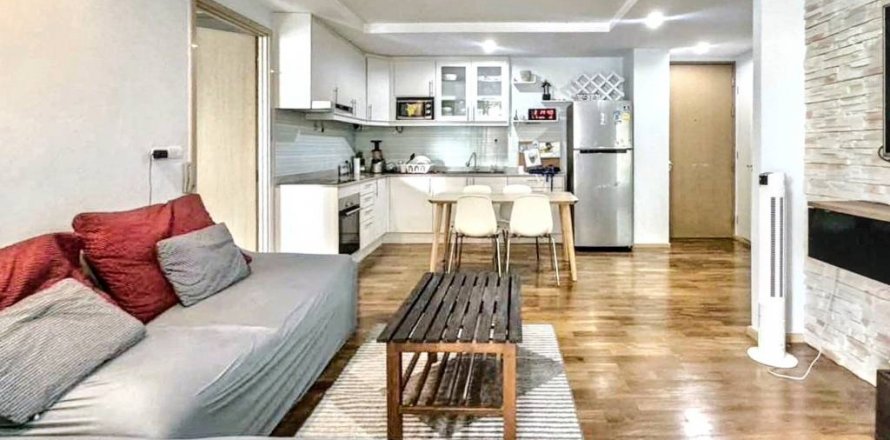 Condominio de 2 dormitorios en Khlong Toei, Bangkok, Tailandia № 120495