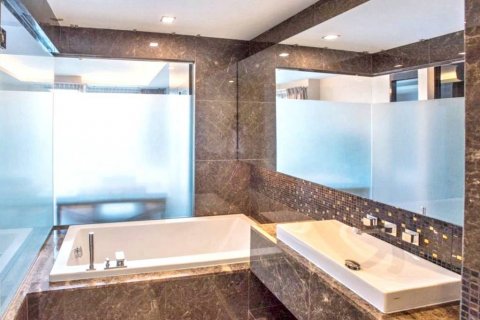 Condominio de 1 dormitorio en Bangkok, Tailandia № 126626 - foto 10
