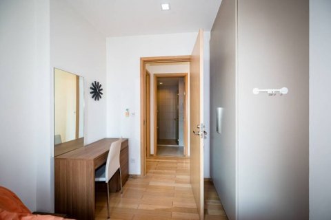Condominio de 2 dormitorios en Khlong Toei, Bangkok, Tailandia № 126629 - foto 6