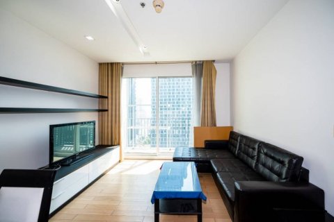 Condominio de 2 dormitorios en Khlong Toei, Bangkok, Tailandia № 126629 - foto 3