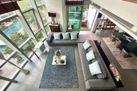 Condo in Bangkok, Thailand, 4 bedrooms  № 111967