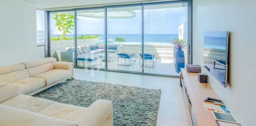 Condominio de 3 dormitorios en Kata, Tailandia № 131116