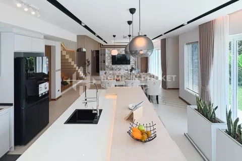 Casa de 3 dormitorios en Phuket, Tailandia № 131121 - foto 10