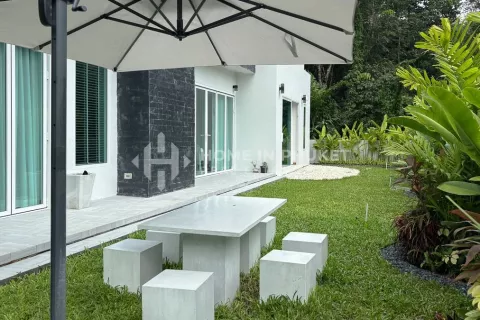 Casa de 3 dormitorios en Phuket, Tailandia № 131121 - foto 25