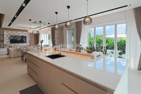 Casa de 3 dormitorios en Phuket, Tailandia № 131121 - foto 9