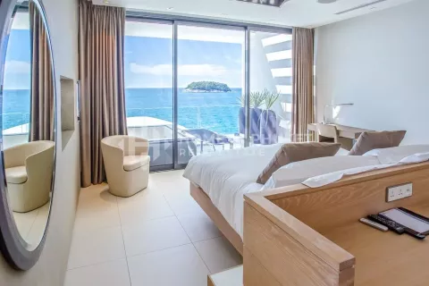 Condominio de 4 dormitorios en Kata, Tailandia № 131118 - foto 10