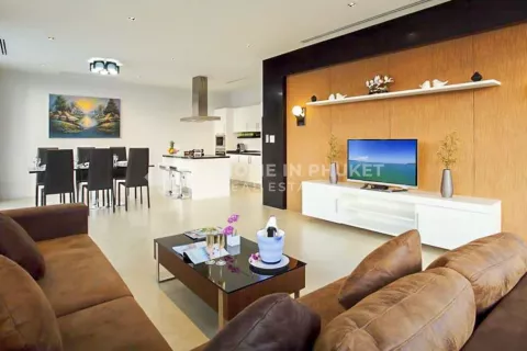 Casa de 4 dormitorios en Kata, Tailandia № 131119 - foto 3