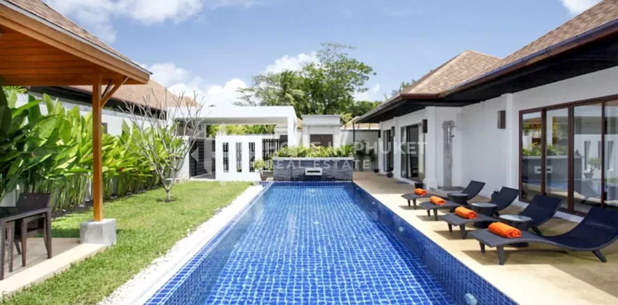 Casa de 4 dormitorios en Rawai, Tailandia № 131117